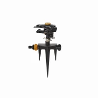 1023658 FISKARS Zraszacz pulsacyjny,  metalowy www.dom-ogrod-hobby.pl 2.jpg
