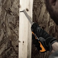 www.dom-ogrod-hobby.pl FISKARS Piła składana kompaktowa 150 mm (4).jpg