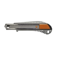 www.dom-ogrod-hobby.pl FISKARS Metalowy nożyk z wysuwanym ostrzem 18 mm.jpg