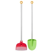 Fiskars_MyFirst_Set_rake_spade.jpg