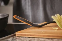 1027300_Functional_Form_Silicone_spatula_environment.jpg