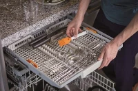 Fiskars_Action_FF_Silicone_brush_1023614_02.jpg