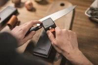 Fiskars_Cooking_Premium_Sharpener_set_1058937_02.jpg