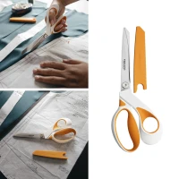 1070079_Premier_RazorEdge_Softgrip_Sewing_shears_23cm_Collage_1x1.jpg