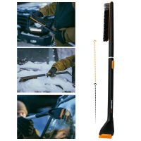 FISKARS X-SERIES Skrobaczka szczotka teleskopowa do odśnieżania 85-113 cm